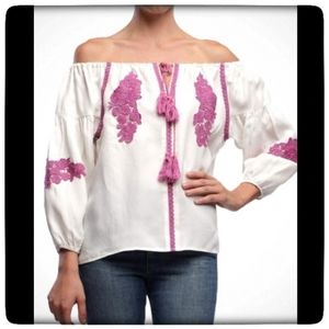 LINE & DOT Alicia Embroidered Top